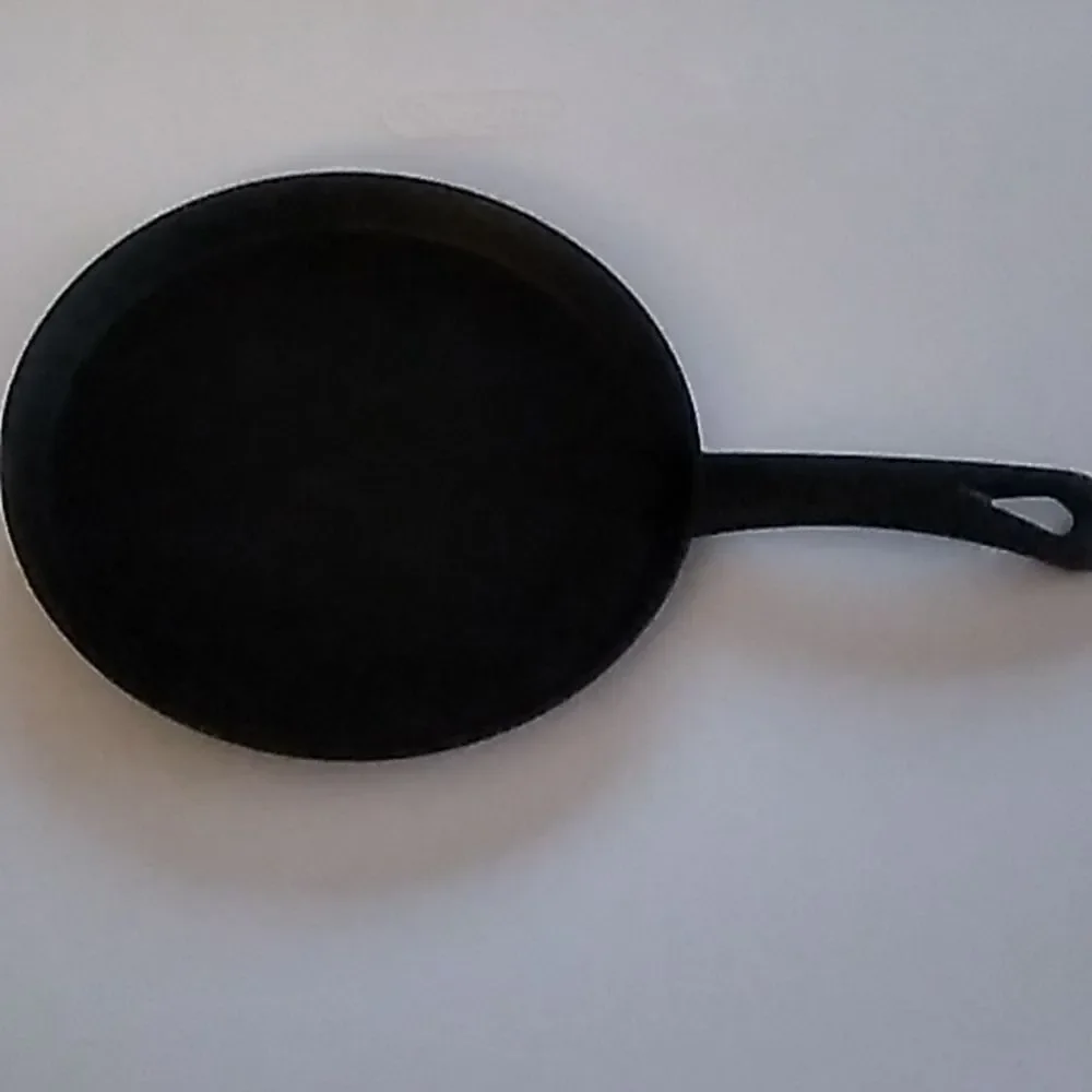 Small Iron Skillet